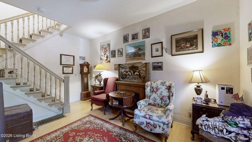 628 Ormsby Ave, Louisville - photo 4 of 38