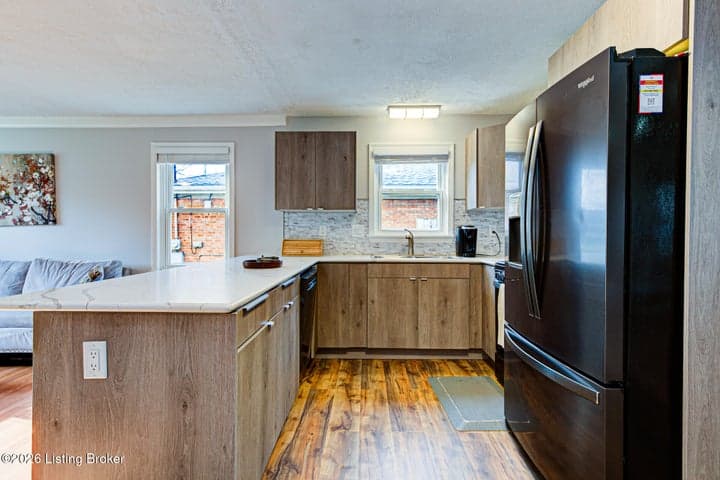 8714 Blue Lick Rd, Louisville - photo 5 of 32