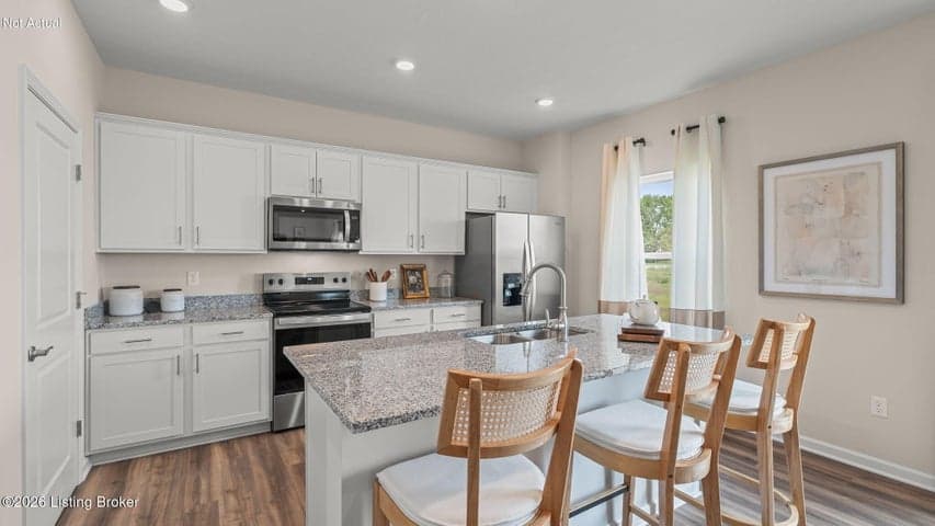 11105 Pheasant Run Ct, Louisville - photo 2 of 47