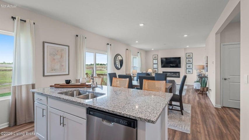 11105 Pheasant Run Ct, Louisville - photo 5 of 47