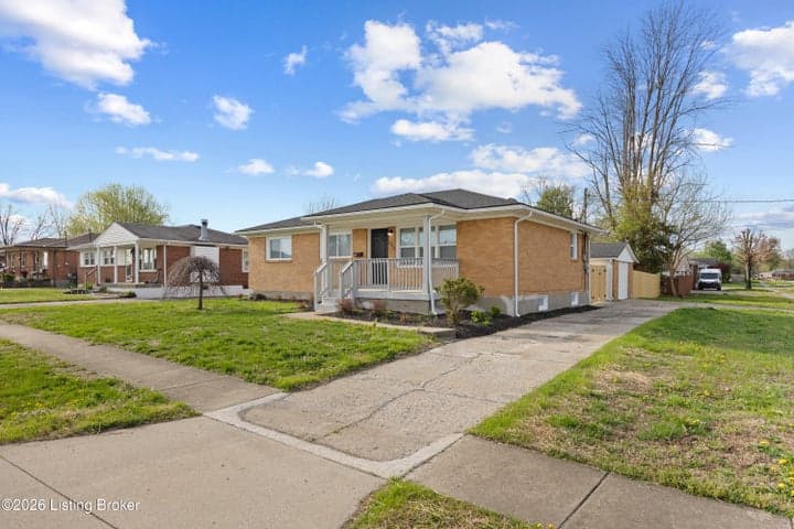 4100 Caven Ct, Louisville - photo 2 of 29