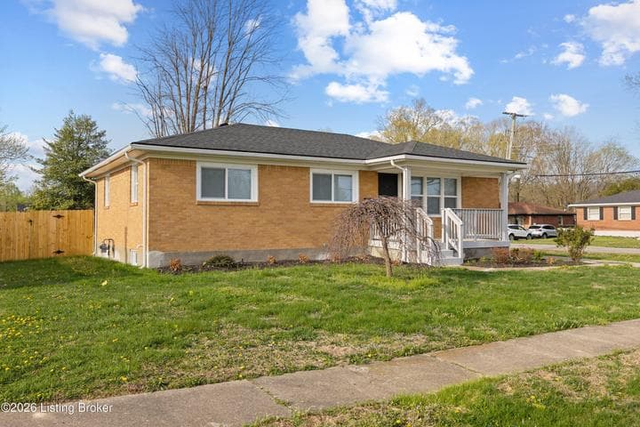 4100 Caven Ct, Louisville - photo 3 of 29