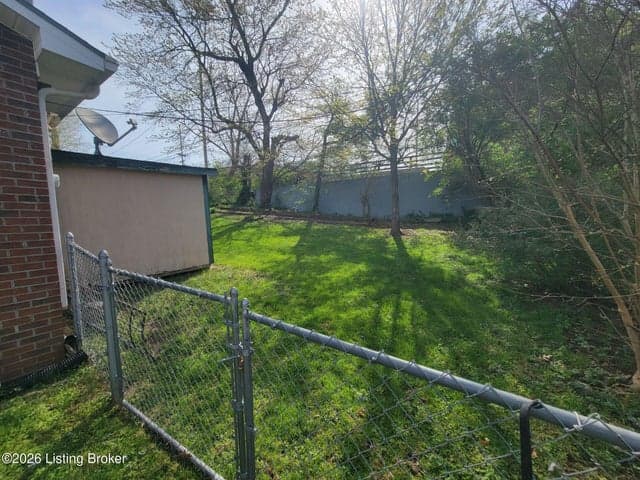 109 Valley Brook Dr, Frankfort - photo 2 of 16