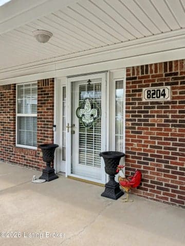 8204 Delta Cir, Louisville - photo 5 of 30