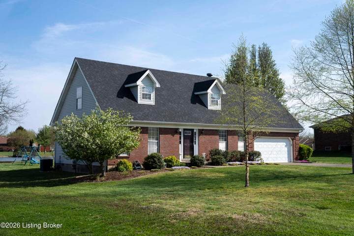 156 Kamp Dr, Mt Washington - photo 3 of 93