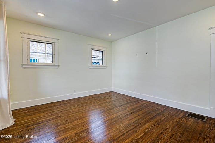 728 Barbee Way, Louisville - photo 3 of 33