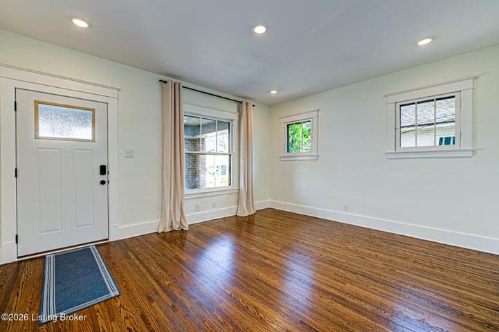 728 Barbee Way, Louisville - photo 5 of 33