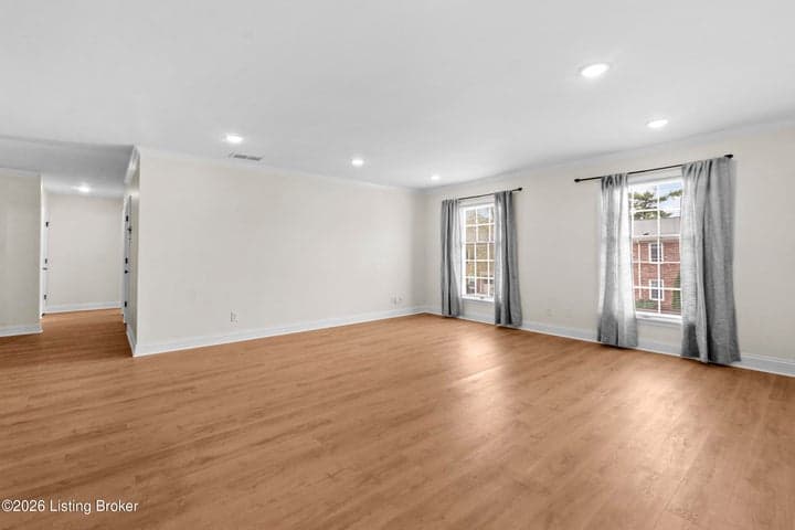 247 Stonehenge Dr, Louisville - photo 4 of 33