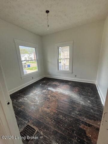 1224 Bicknell Ave, Louisville - photo 2 of 19