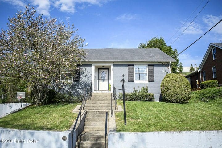 104 Reservoir Rd, Frankfort - photo 3 of 52