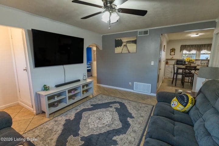 7209 Watson Ln, Louisville - photo 5 of 53