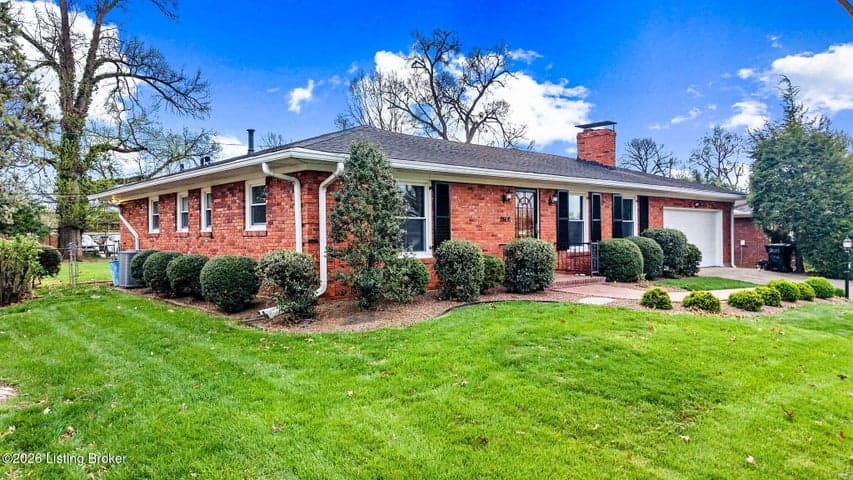 2605 Fordyce Ln, Louisville - photo 3 of 51