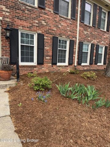 308 Stonehenge Dr, Louisville - photo 4 of 50