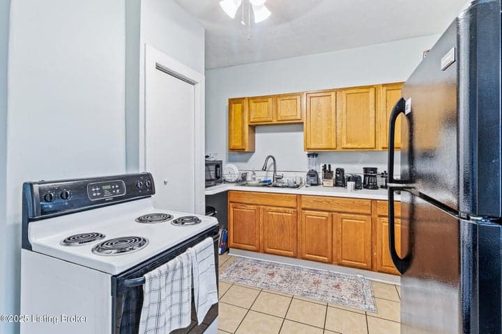 704 Oak St, Louisville - photo 4 of 24