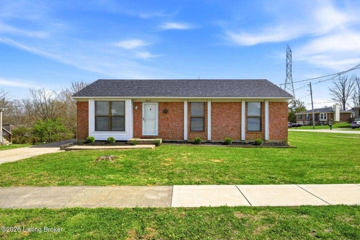 4319 Chenwood Ln, Louisville