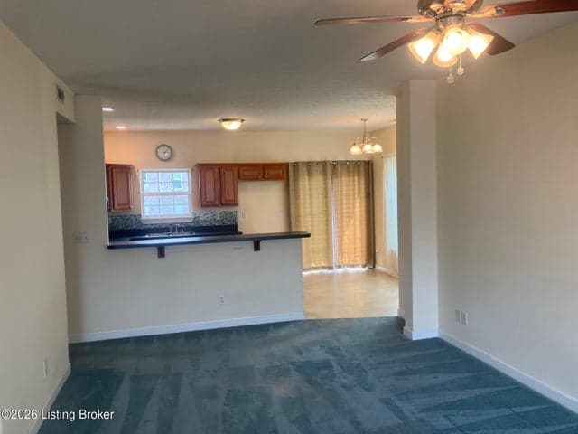 6010 Wooded Creek Dr, Louisville - photo 3 of 34