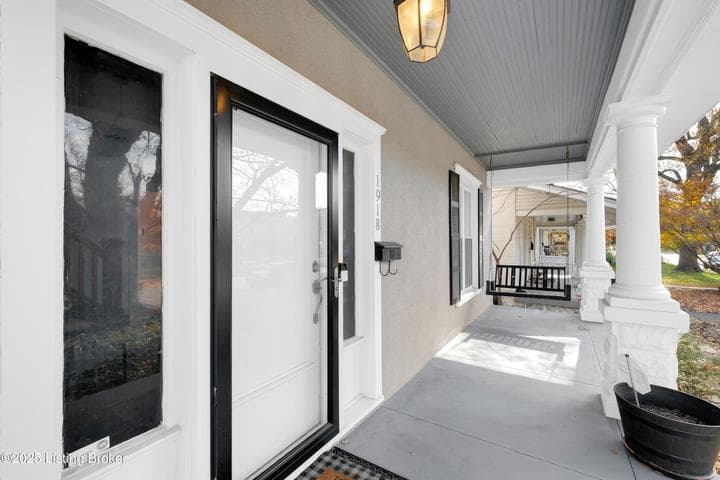 1918 Sils Ave, Louisville - photo 4 of 51