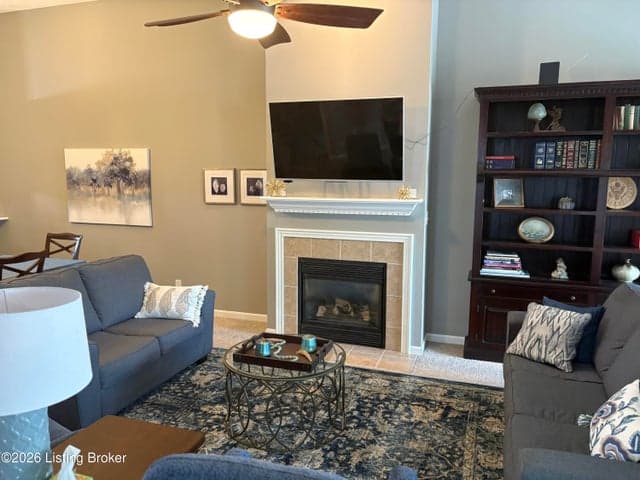 7407 Autumn Trace Dr, Louisville - photo 4 of 35