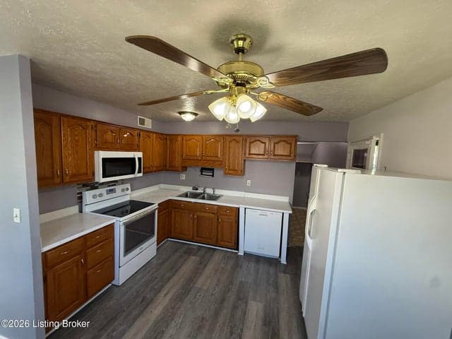 5016 Invicta Dr, Louisville - photo 5 of 23