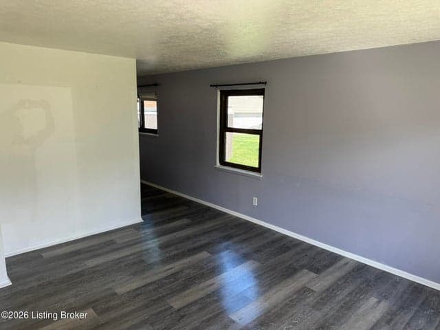 5016 Invicta Dr, Louisville - photo 4 of 23