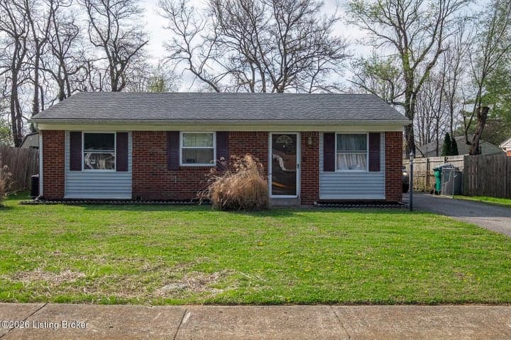 217 Blue Jay Rd, Louisville - photo 2 of 46