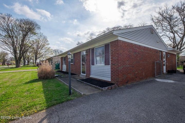 217 Blue Jay Rd, Louisville - photo 5 of 46