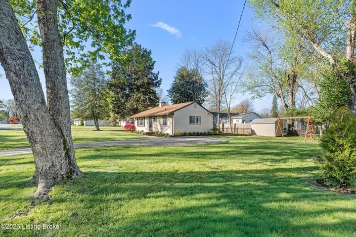 1422 Old Mill Rd, Louisville - photo 2 of 34