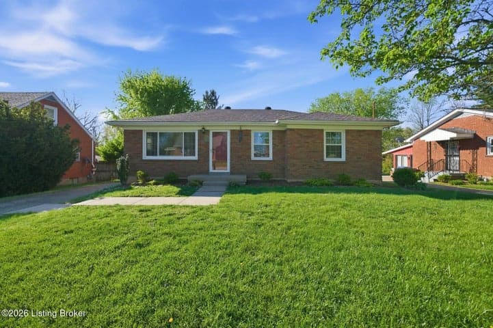 8614 Garydon Dr, Louisville - photo 2 of 47