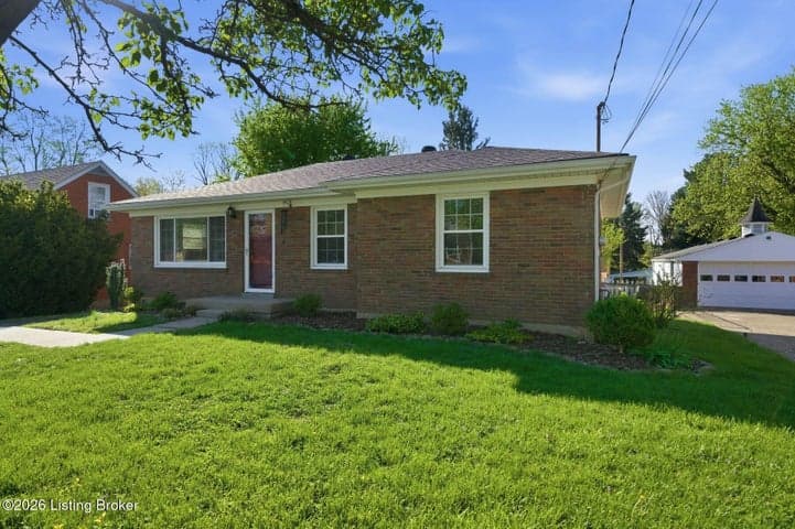 8614 Garydon Dr, Louisville - photo 4 of 47