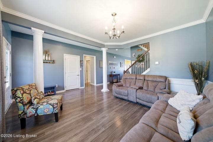 8908 Talon Ridge Dr, Louisville - photo 3 of 54