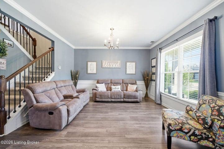 8908 Talon Ridge Dr, Louisville - photo 4 of 54