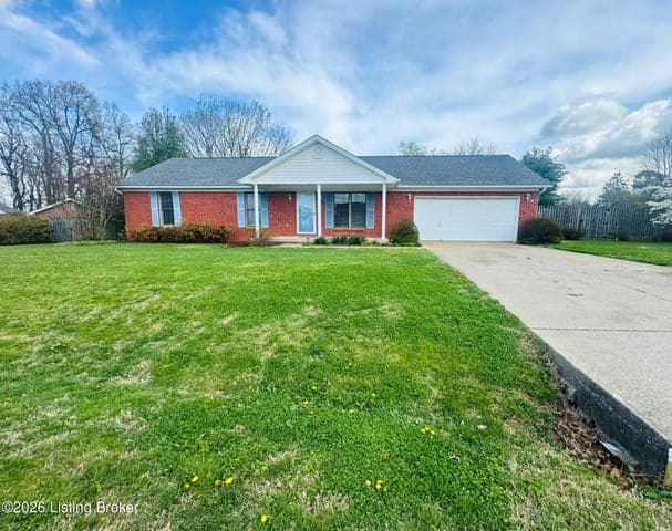 2806 Oakwood Dr, Bardstown - photo 2 of 46