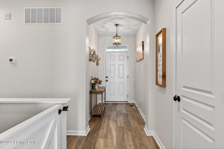 267 Fairwood Way, Shepherdsville - photo 3 of 43