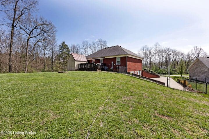 116 Wheeling Ave, Bardstown - photo 4 of 33