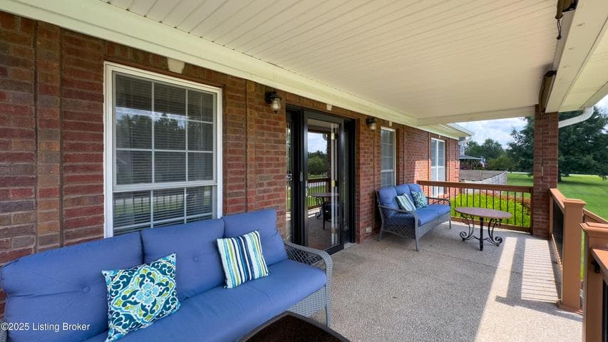 234 Cedar Place Dr, Shepherdsville - photo 4 of 47