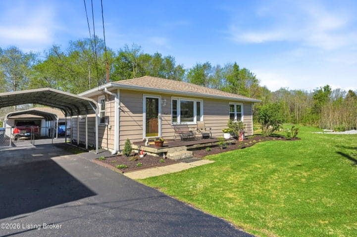 9602 Manslick Rd, Louisville - photo 4 of 34