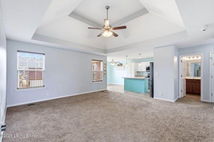 285 Cottonwood Dr, Shepherdsville - photo 5 of 41