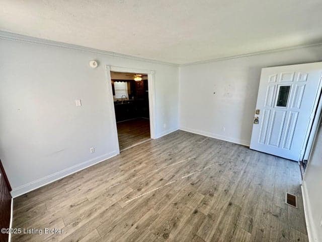 210 Rizer Ave, Springfield - photo 4 of 16