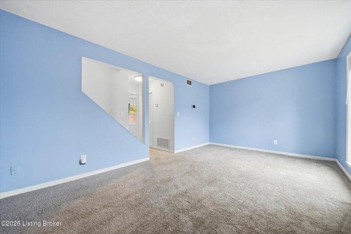 9502 Cedar Lake Dr, Louisville - photo 4 of 20