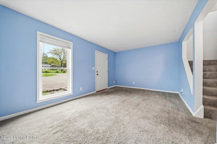 9502 Cedar Lake Dr, Louisville - photo 3 of 20