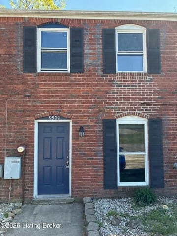 9502 Cedar Lake Dr, Louisville