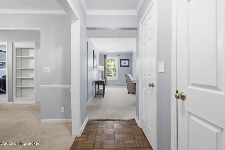 410 Mockingbird Valley Rd, Louisville - photo 2 of 17