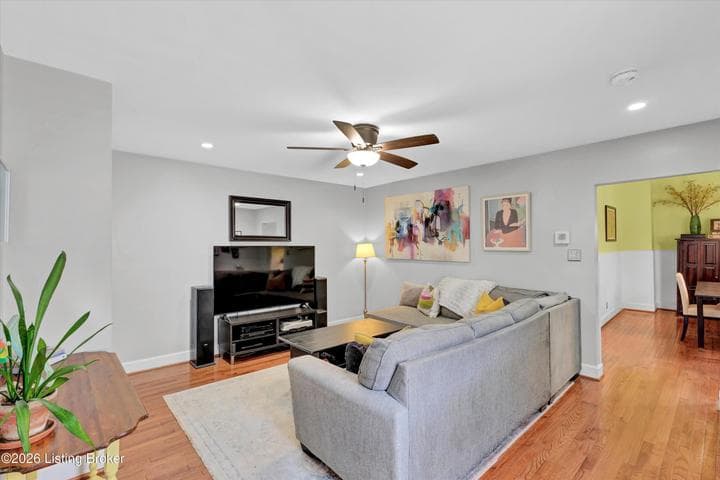 902 Ellison Ave, Louisville - photo 5 of 38