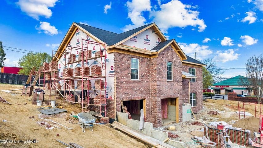 2125 Churchdown Ln, Louisville - photo 3 of 7