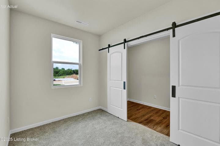 8800 Amaranth Dr, Louisville - photo 3 of 32