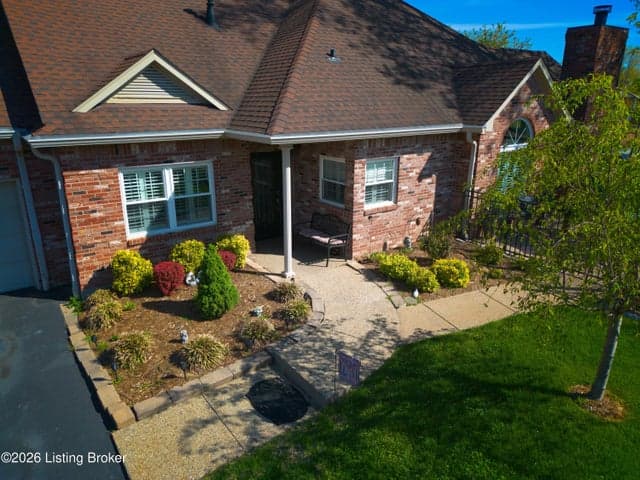 10111 Sea Pines Ct, Louisville - photo 2 of 47
