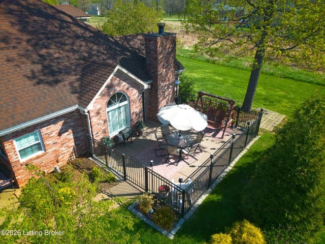 10111 Sea Pines Ct, Louisville - photo 3 of 47