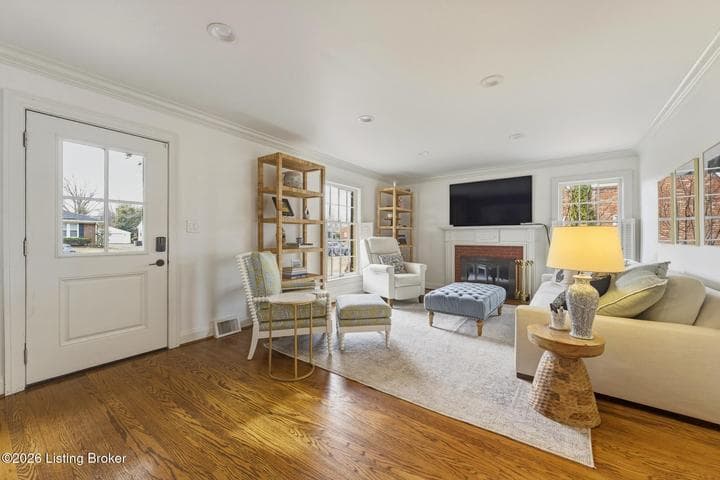 4313 Lincoln Rd, Louisville - photo 5 of 52