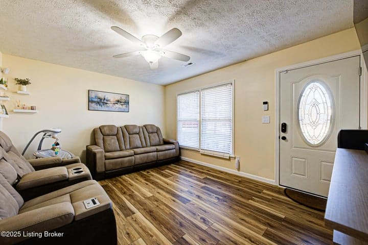 2503 Post Ct, Louisville - photo 5 of 29