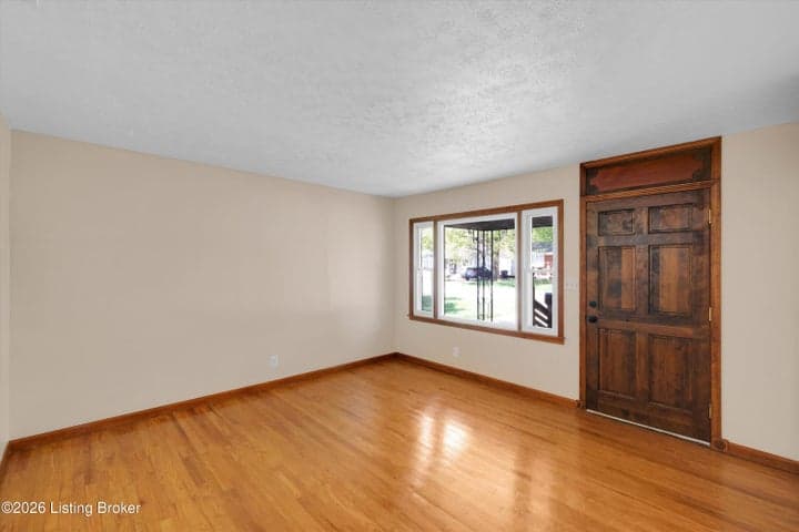 1312 Scholar St, Louisville - photo 5 of 36